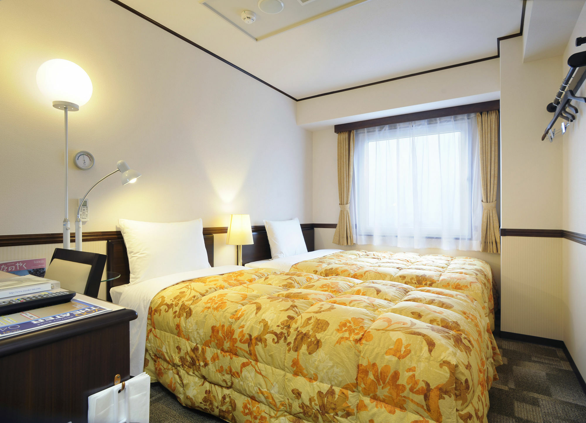 Toyoko Inn Tokyo Monzen-Nakacho Eitaibashi Exterior foto