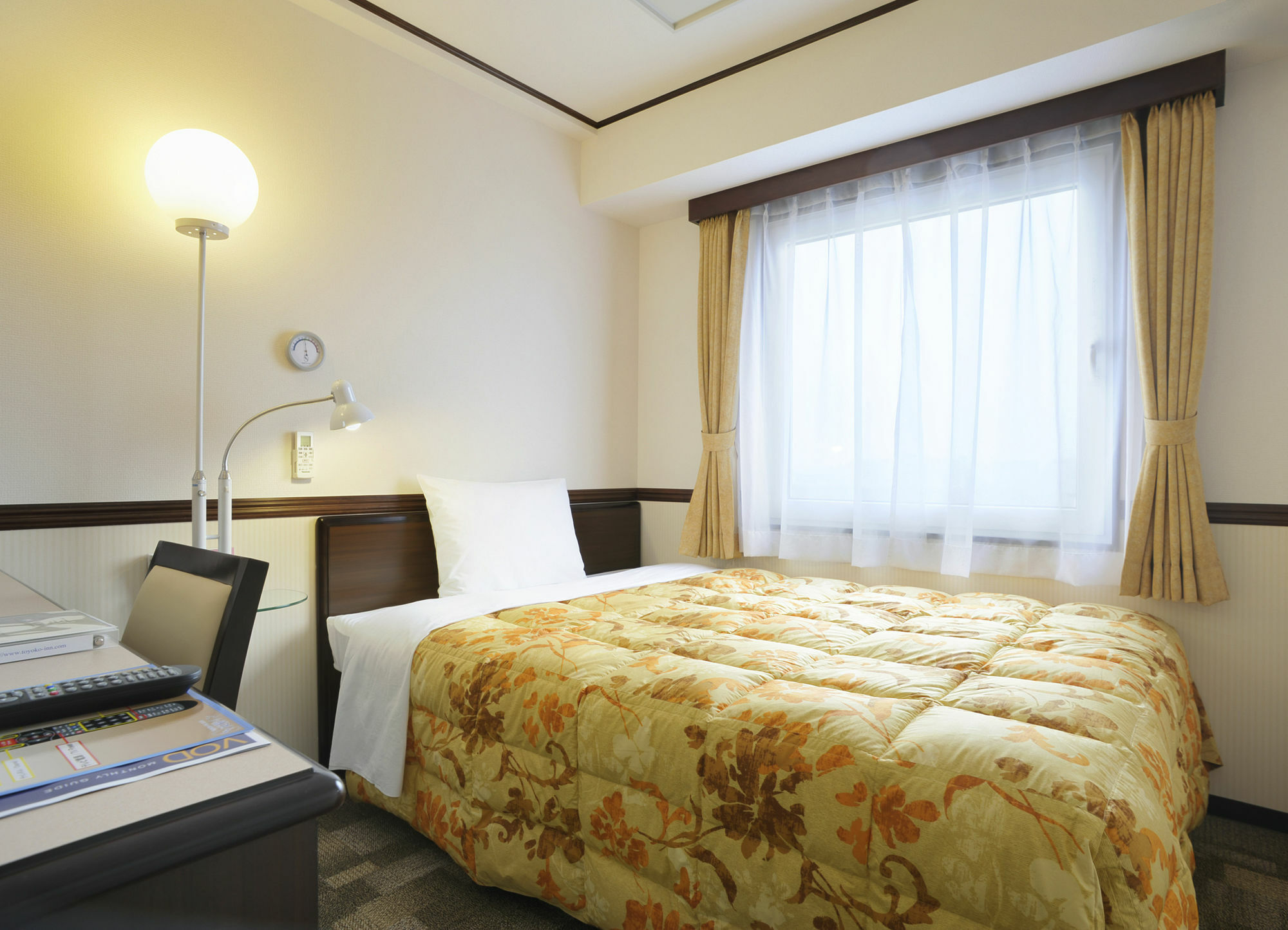 Toyoko Inn Tokyo Monzen-Nakacho Eitaibashi Exterior foto